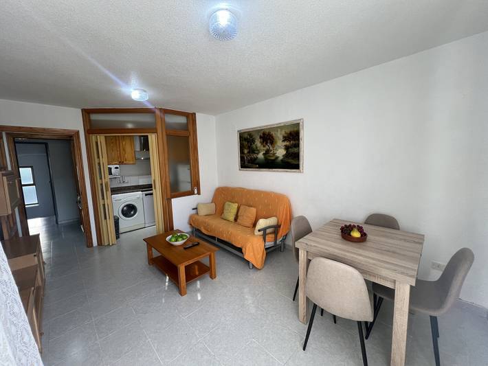 Apartamento entero, Apartamento de vacaciones para 6 personas con terraza in Playa Morro de Gos, Oropesa del Mar