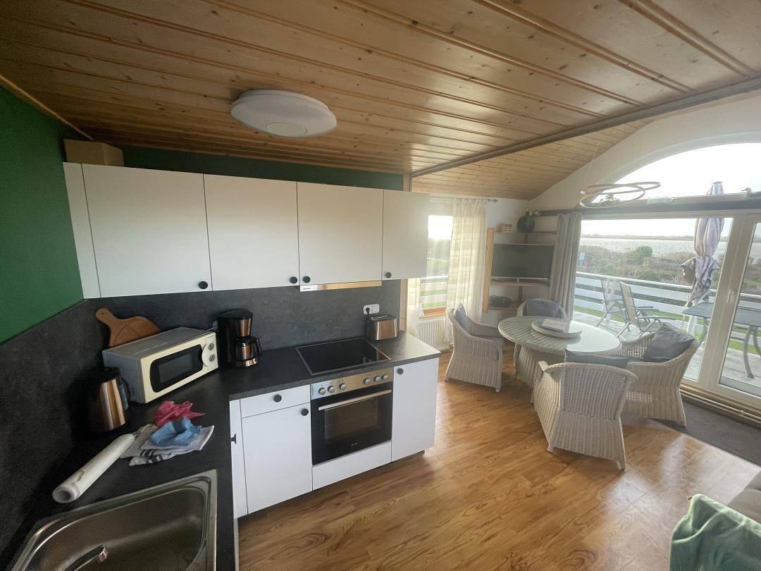 Das kleine rote Hochhaus in Hagen im Bremischen, Landkreis Cuxhaven