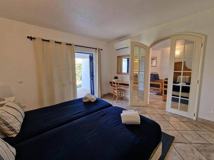 Ferienpark für 6 Personen, mit Kinderpool und Pool sowie Garten in Portugal - 4