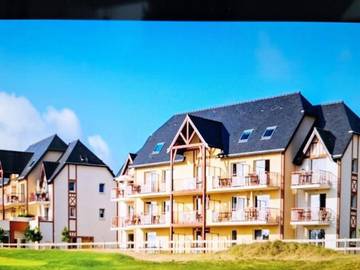 Gîte pour 6 personnes, avec piscine, adapté aux familles dans Golf Club des Sables d'Or