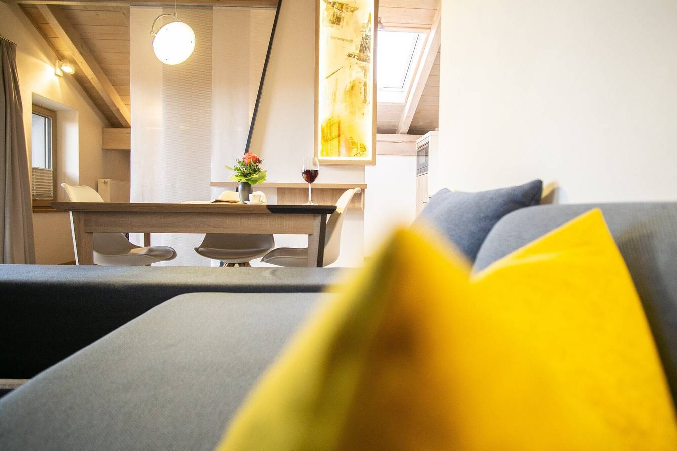 Entire apartment, Apartment "Ambiente" with Lake View, Shared Garden & Wi-Fi in Bad Endorf, Chiemsee