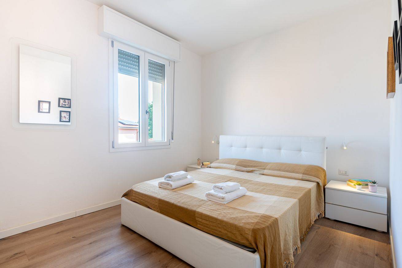 Entire apartment, Chic Parma Flat Near City Center in Parma, Parma Province