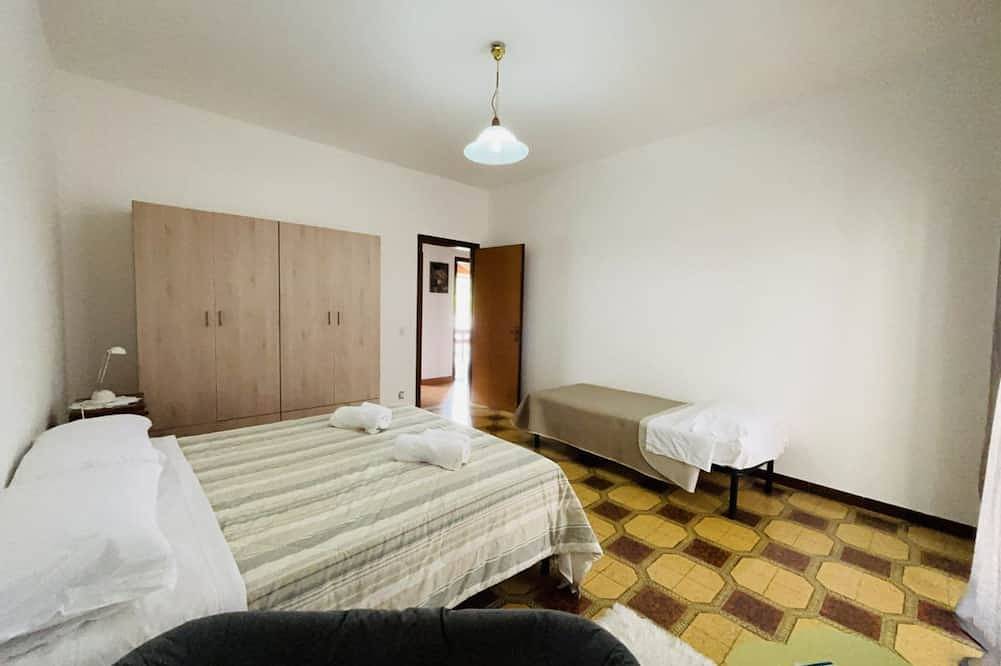 5 Minuten vom Strand entfernt, mit zwei Zimmern in Badolato, Catanzaro Provinz