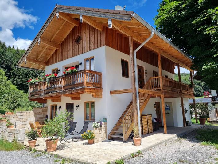 Ferienwohnung für 3 Personen, mit Balkon und Garten