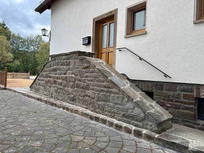 Location de vacances pour 6 personnes, avec terrasse et jardin dans Gemund - 3