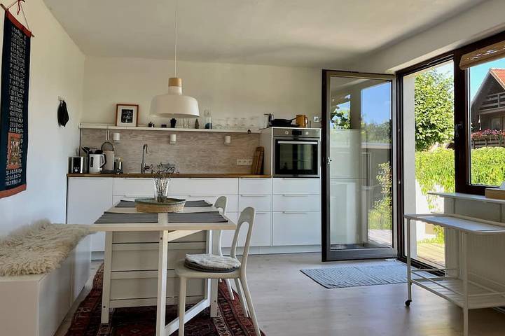 Ferienhaus für 4 Personen, mit Garten und Balkon in Gelbensande