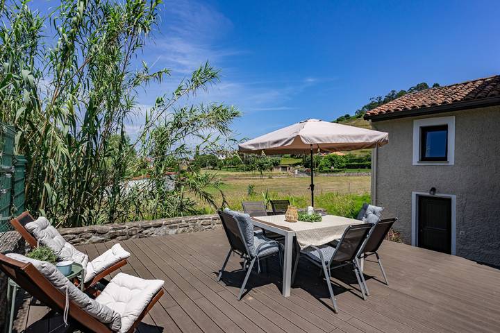 Apartamento para 6 personas, con Balcón y Jardín en Ribadesella