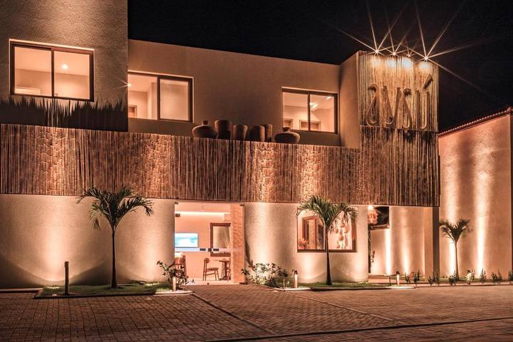 Pousadas para 2 pessoas, com jardim e balcão e ainda piscina em Japaratinga