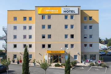 Hôtel pour 3 personnes, avec terrasse, animaux acceptés à Andrézieux-Bouthéon