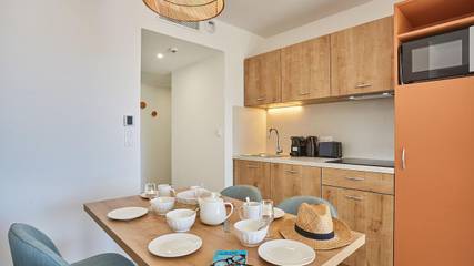 Appartement De Vacances pour 8 Personnes dans La Bergerie, Hyeres, Photo 2