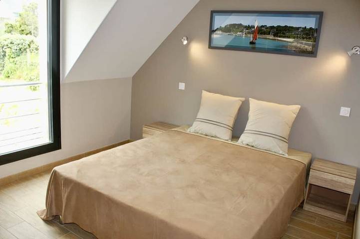 Plage à 30 mètres, 3 chambres, 2Wc, Charges Comprises, Jardin et Parking Privé in Barneville-Carteret, Côte de la Déroute