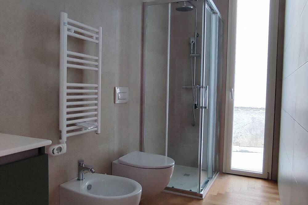 Apartamento entero, Apartment between sea and mountain in Castel di Lama, Provincia de Ascoli Piceno