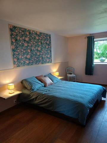 Gîte pour 4 personnes, avec jardin à Montreuil-le-Henri