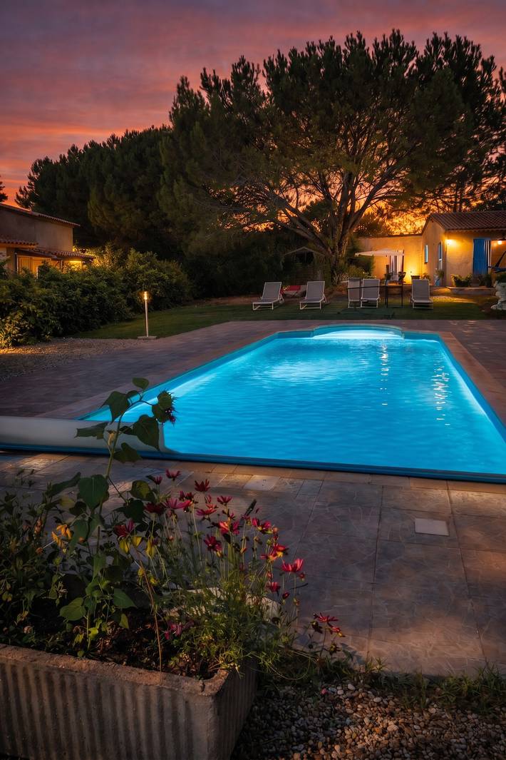 Studio pour 2 personnes, avec piscine ainsi que terrasse et jardin - 1