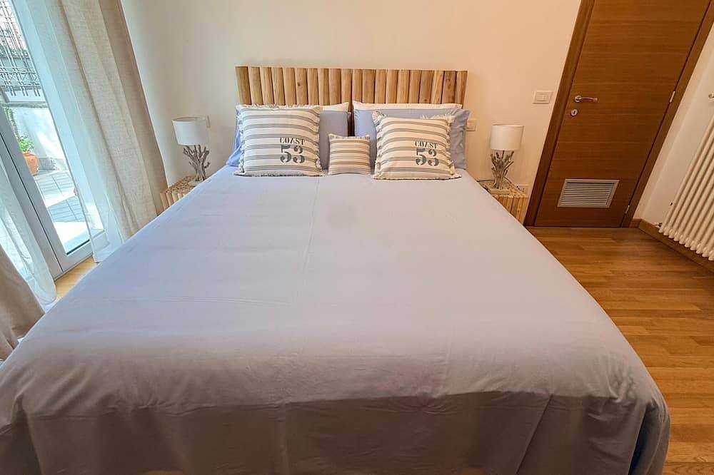 Appartement entier, 50m from the beaches with private garden and garage in Lega Navale Italiana - Sezione di Albisola, Albissola Marina