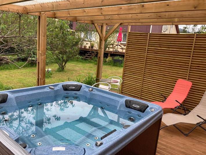 Appartement de vacances pour 2 personnes, avec vue ainsi que terrasse et jardin
