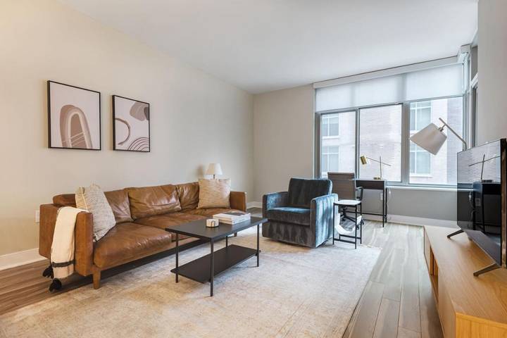 Appartement de vacances pour 2 personnes, avec balcon et piscine, animaux acceptés