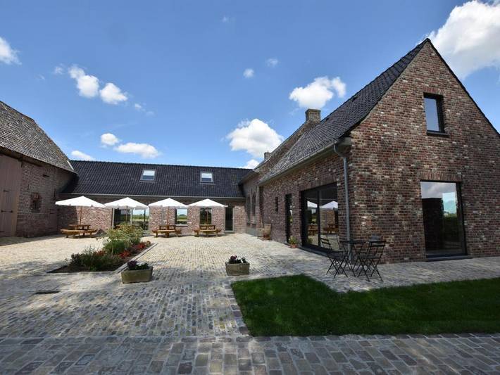 Ferienhaus für 22 Personen, mit Terrasse und Garten - 1