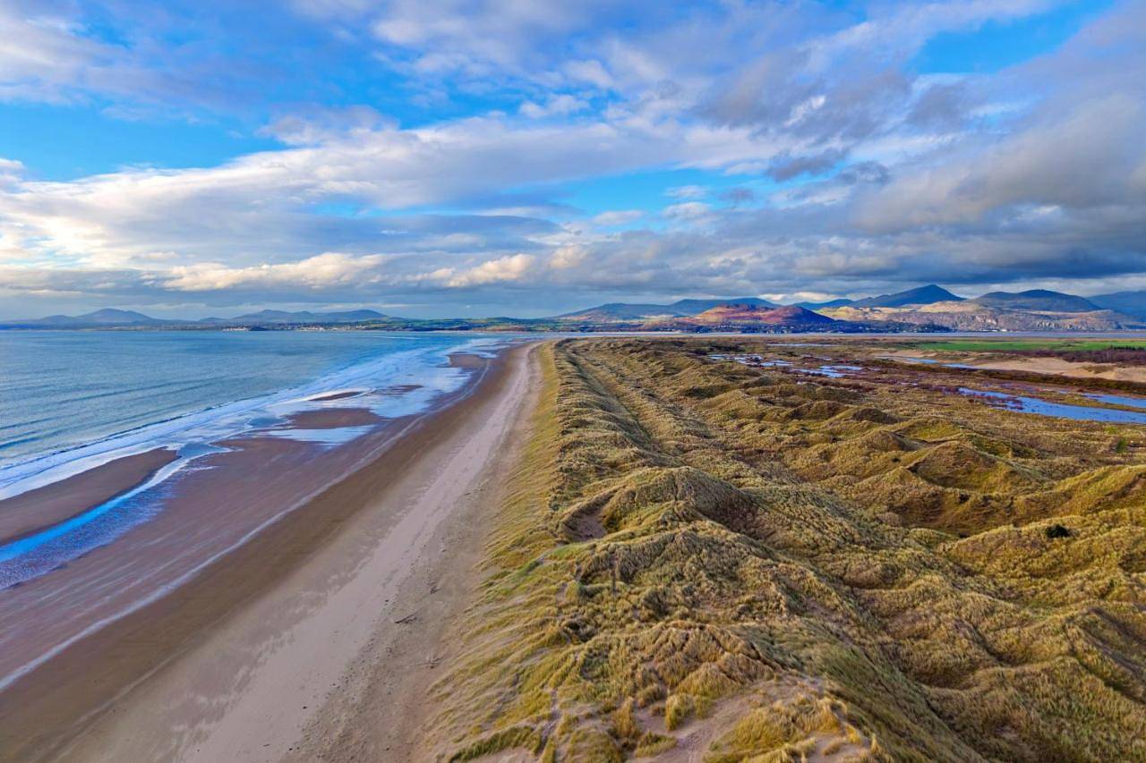 Four-Bedroom Holiday Home in Harlech, Snowdonia