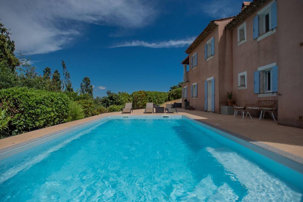 Casa vacanza a Var a partire da 244€ a notte