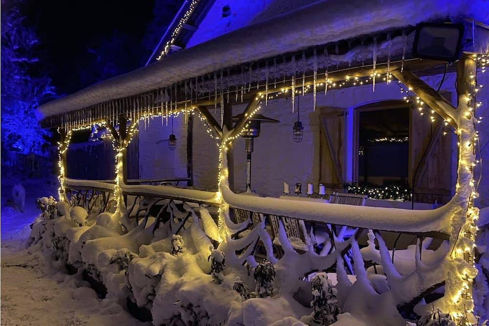 Gite chalet in the Ardenne, Houffalize. Authentic but renewed house for 9 people in Tailles, Houffalize