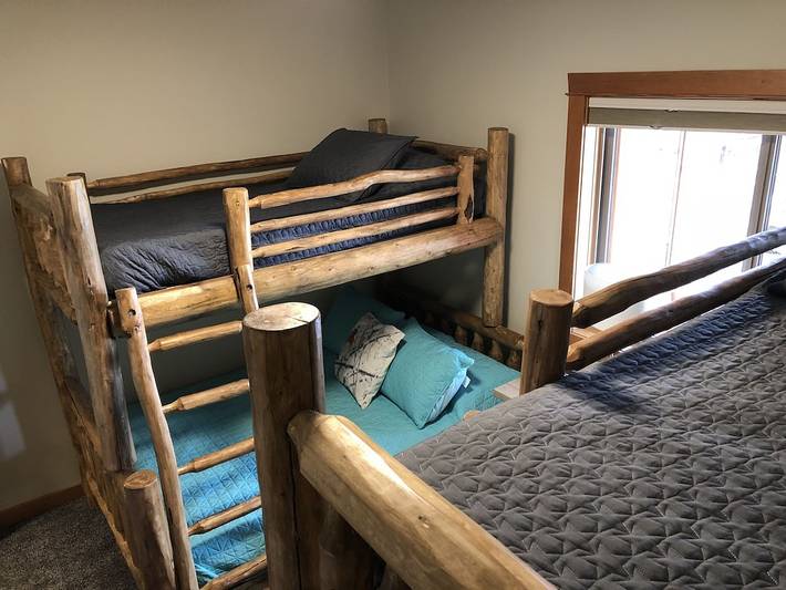 Gîte pour 10 personnes, avec balcon et jacuzzi à Canmore - 2