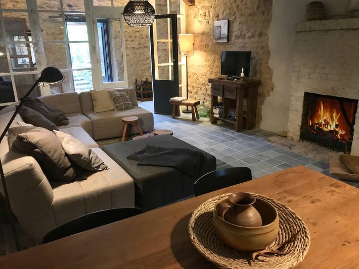 Vakantiehuis 'Maison Des Voisins' met privéterras, privétuin en Wi-Fi in Autréville-Saint-Lambert, Verdun