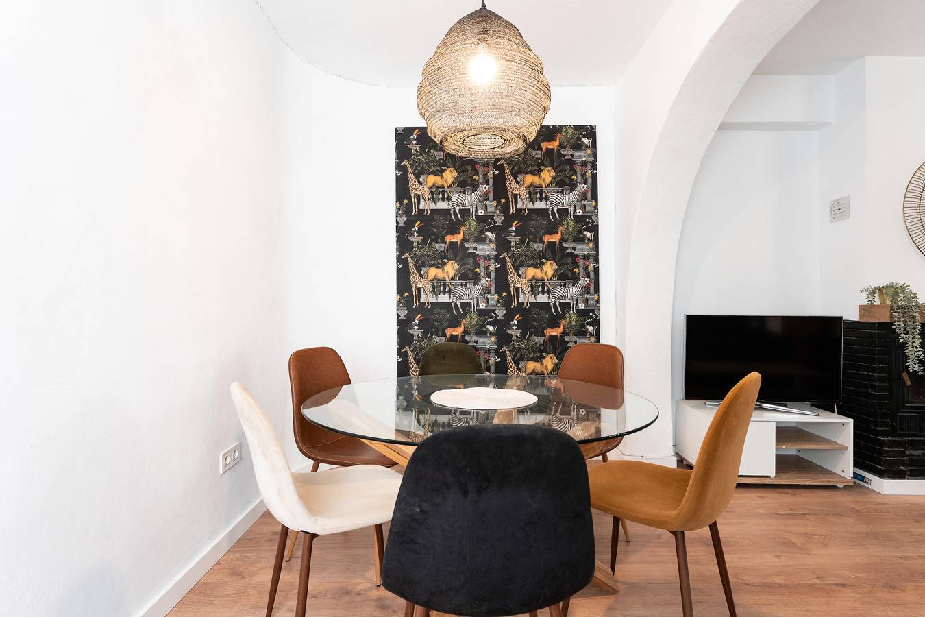 Entire apartment, Apartment 'Beachside Centre 6pax' with Private Terrace, Wi-Fi and Air Conditioning in Fuengirola Centre, Fuengirola