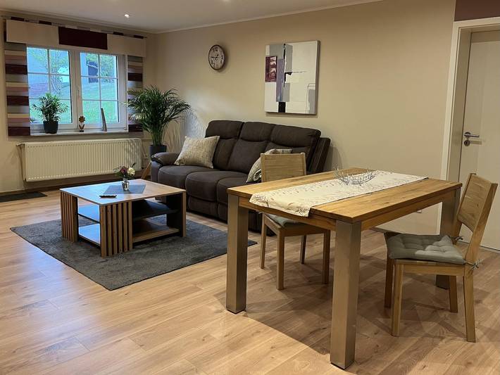 Ganze Ferienwohnung, 2-Bett-Ferienwohnung Dusche/Wc, 1 Schlafraum in Roth an der Our, Eifelkreis Bitburg-Prüm