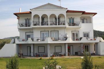 Cottage pour 2 personnes, avec jardin ainsi que balcon et vue dans Ormos Panagias