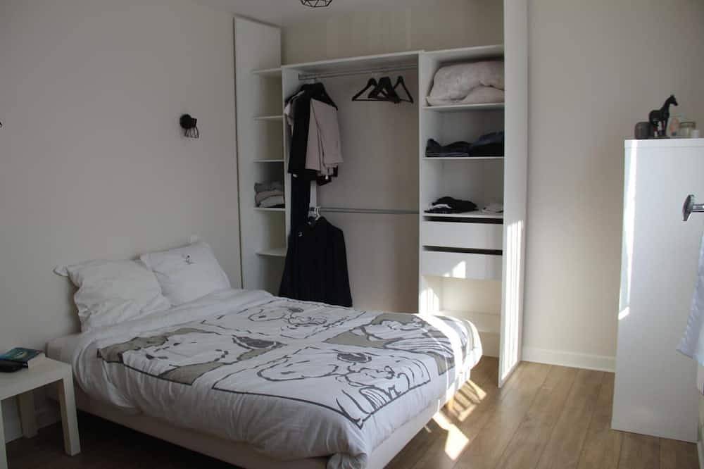 Villa Bord de mer à 100 Mètres de la Plage - 5 Chambres et 10 Couchages in Saint-Malo, Saint-Malo region