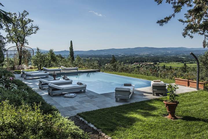 Ferienhaus für 14 Personen, mit Garten und Pool