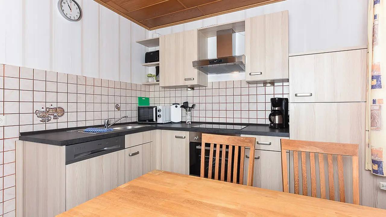 Entire holiday apartment, Holiday apartment for 3 people with garden in Bensersiel, Esens