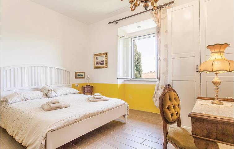 Appartamento moderno con WiFi, aria condizionata, parcheggio, terrazza e cucina in Tuscania, Provincia di Viterbo