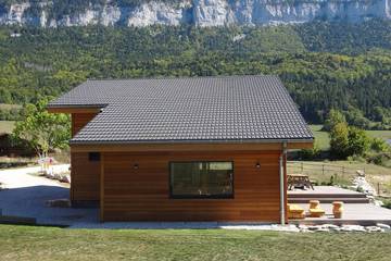 Maison de campagne pour 12 personnes, avec jacuzzi ainsi que jardin et terrasse à Saint-Julien-en-Vercors