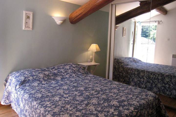 Location de vacances pour 3 personnes, avec jardin et terrasse dans Abbaye de Saint Michel de Frigolet - 2