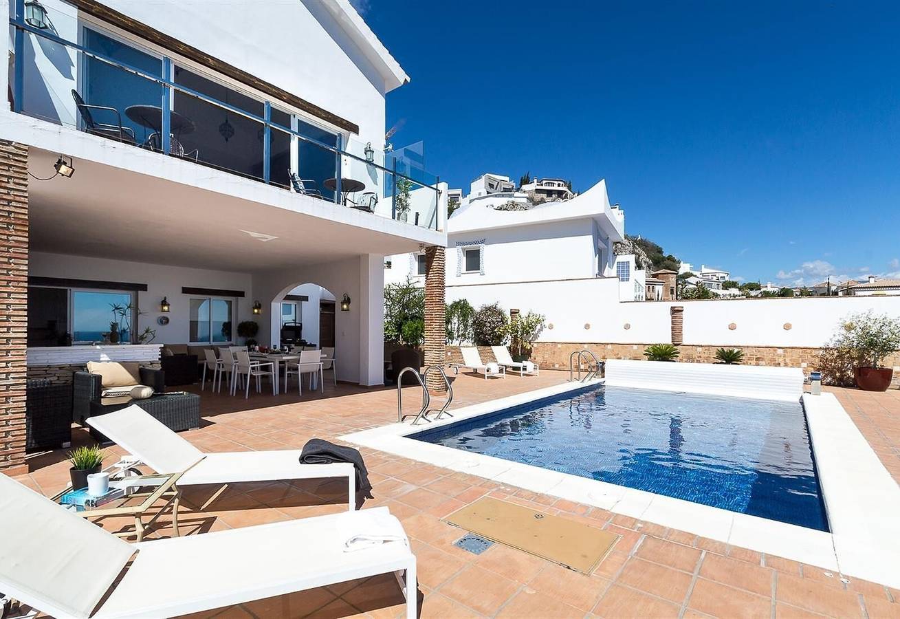 Moradia 'Villa Bosque Mar' com Vista Mar, Wi-Fi e Ar Condicionado in Monte de los Almendros, Salobreña