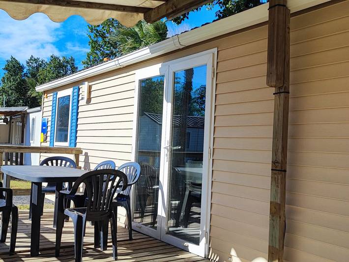 Camping pour 6 personnes, avec Terrasse et Piscine à Saint-Cyprien