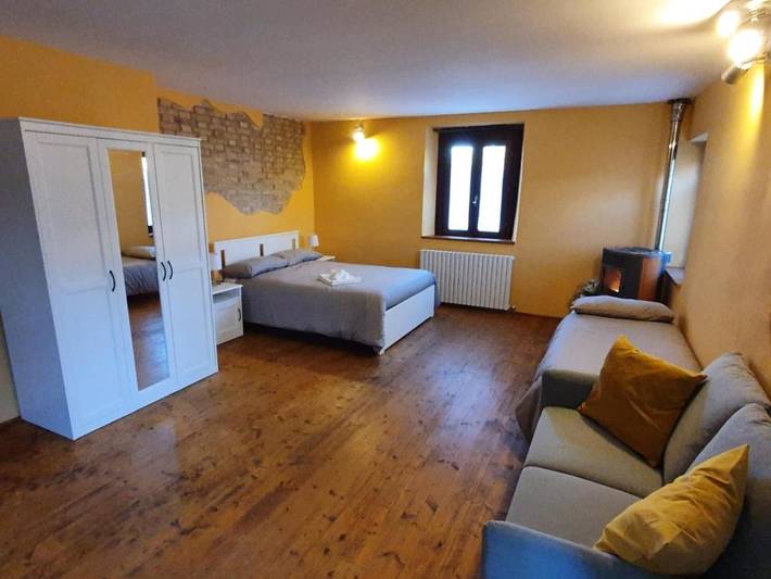 Casa vacanza per 4 persone, con Giardino e Panorama a Matelica