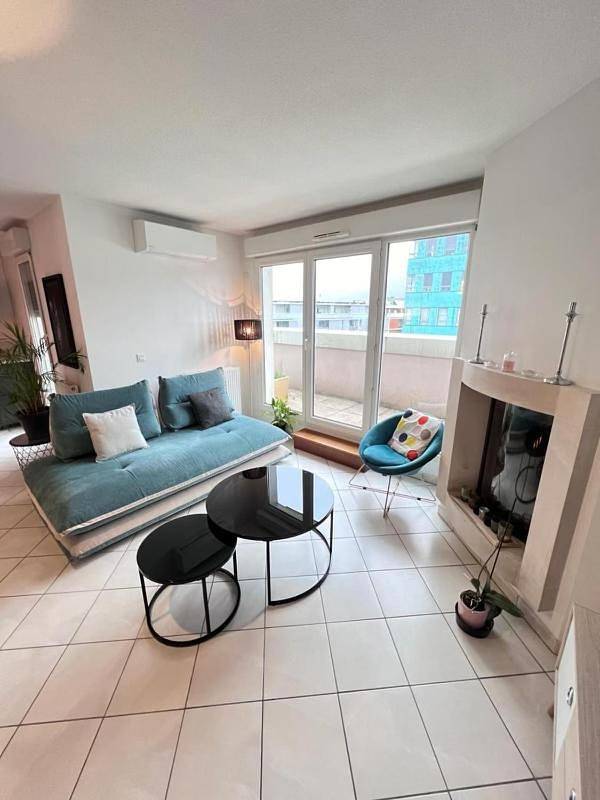 Gîte pour 4 personnes, avec Balcon et Terrasse à Échirolles