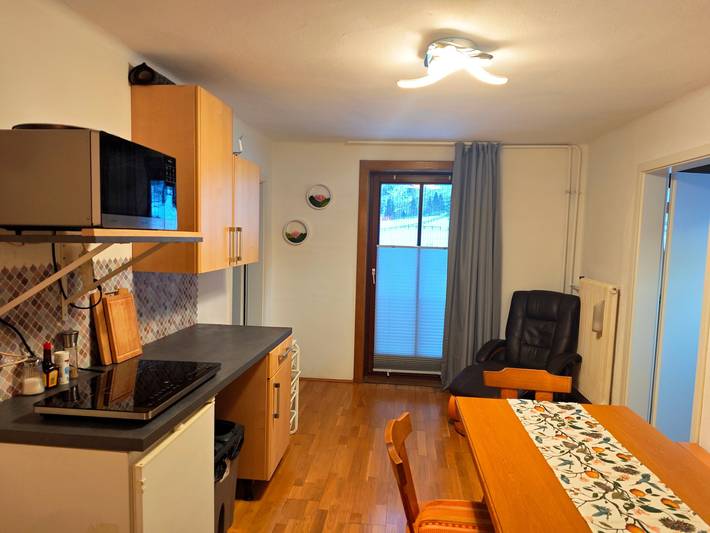 Ganze Wohnung, Ferienwohnung 'Mizi' mit Bergblick, Balkon und Wi-Fi in Hohe Tauern, Stall