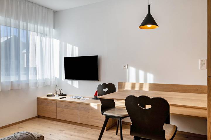 Appartamento intero, Appartamento 'Mountain Meadows Apt 3' con vista sulle montagne e Wi-Fi in Valdaora di Mezzo, Valdaora