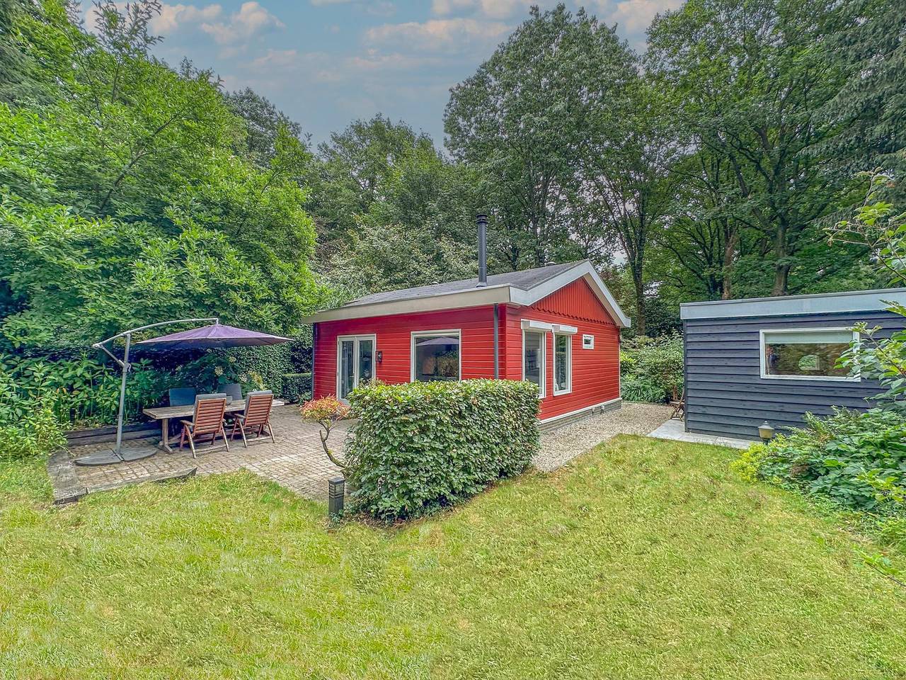 Schönes Haus mit großem Garten im Wald in Haaren, Nordbrabant