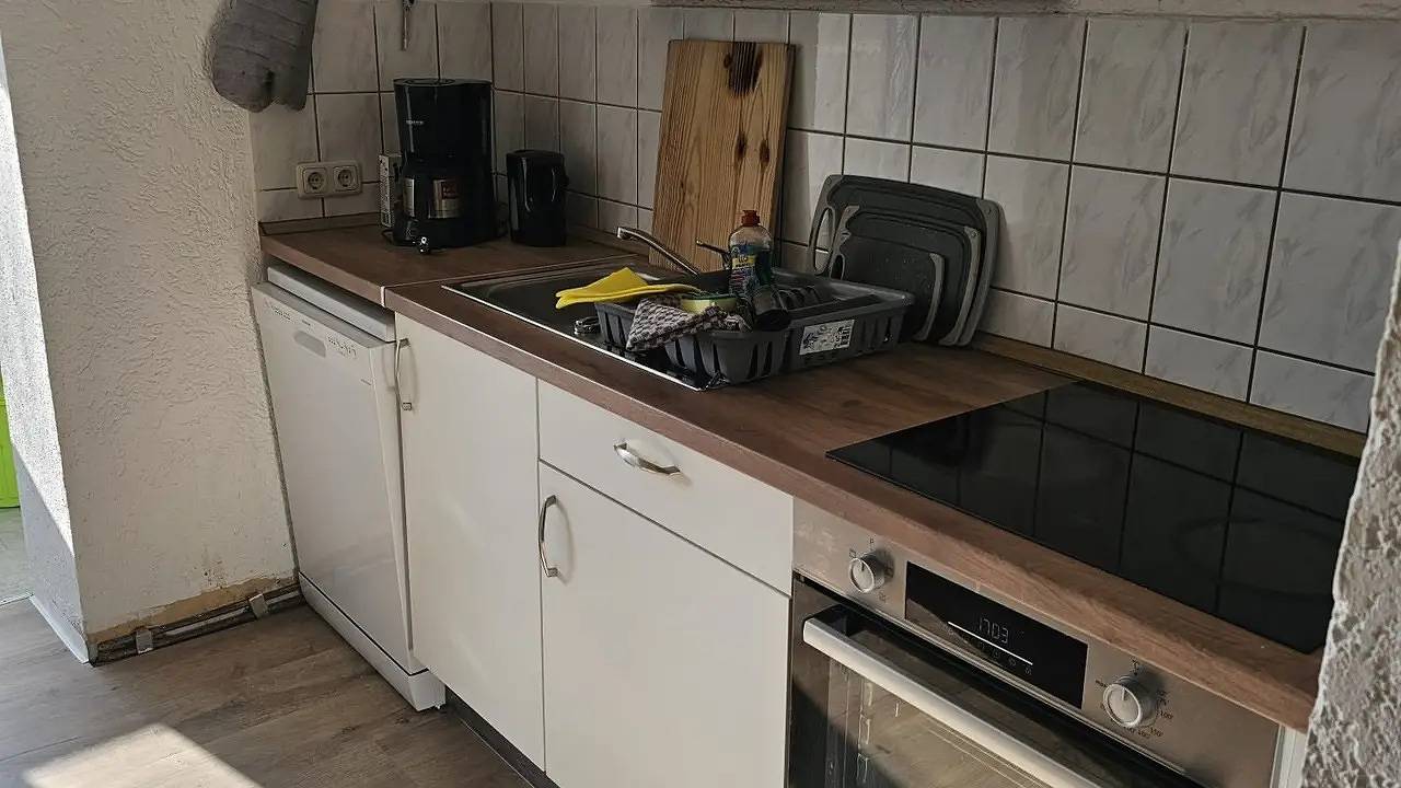 Ganze Ferienwohnung, Ferienwohnung für 3 Personen (80 m²) in Leuna in Leuna, Saale-Unstrut
