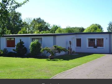 Ferienhaus für 4 Personen, mit Terrasse und Sauna in Bastorf