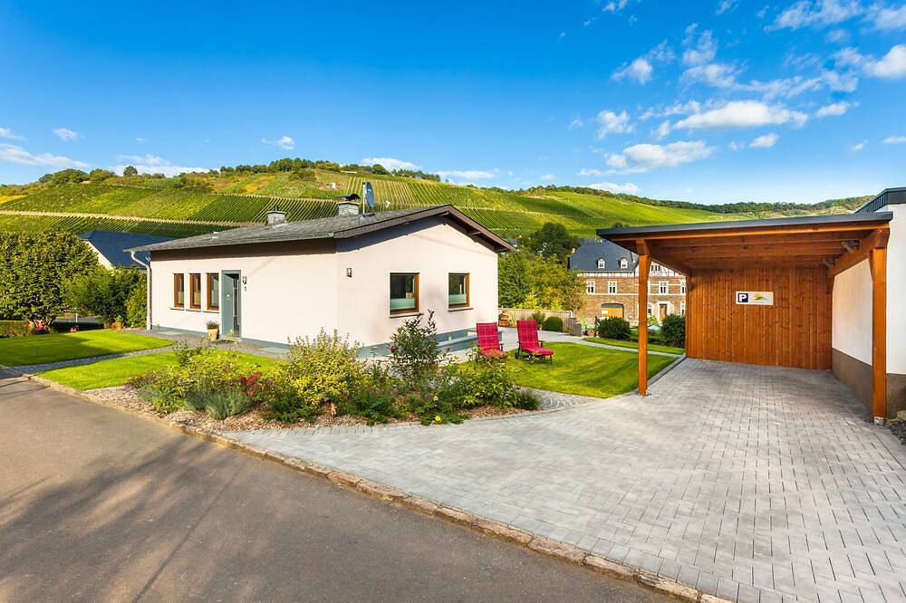 5 ***** Ferienhaus mit erstklassiger Ausstattung in ruhiger Ortsrandlage in Maring-Noviand, Bernkastel-Kues & Umgebung