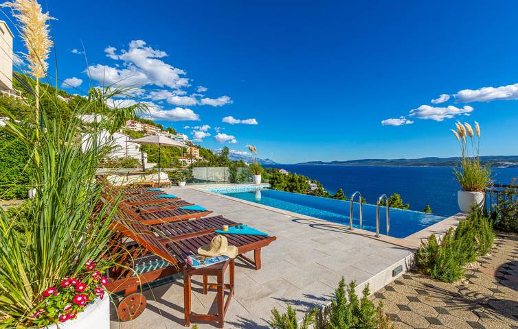 Appartement de vacances pour 4 personnes, avec terrasse et piscine