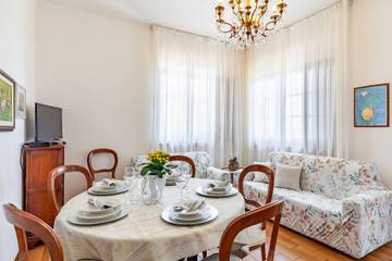 Casa Vacanza per 7 Persone in Camaiore (Toscana), Versilia, Foto 2