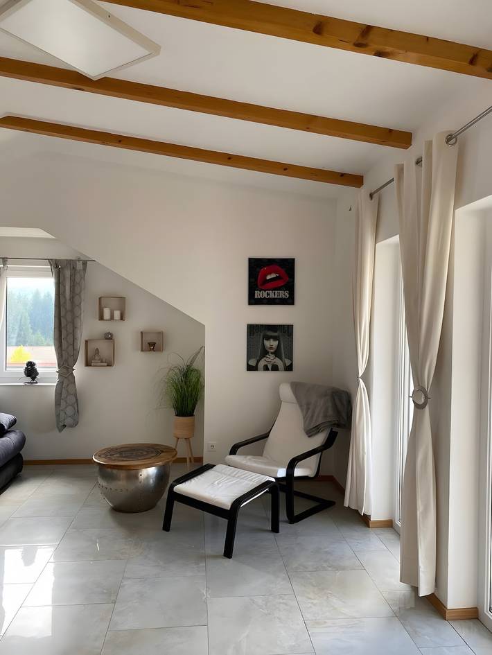 Ganze Wohnung, Apartment „Gamlitz“ mit Bergblick, Balkon und Wlan in Gemeinde Gamlitz, Steirerland