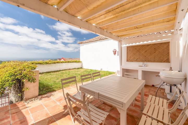 Casa de férias para 7 pessoas, com jardim e varanda em Colares